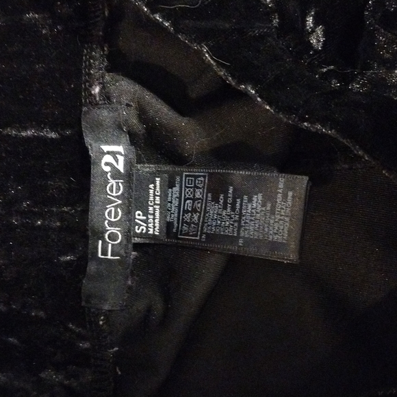 💜5/$25💜Forever 21 New Stretch Pants - Picture 3 of 3